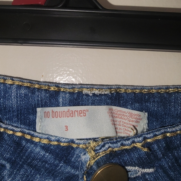 No Boundaries Denim Shorts Size 3 - Picture 4 of 7